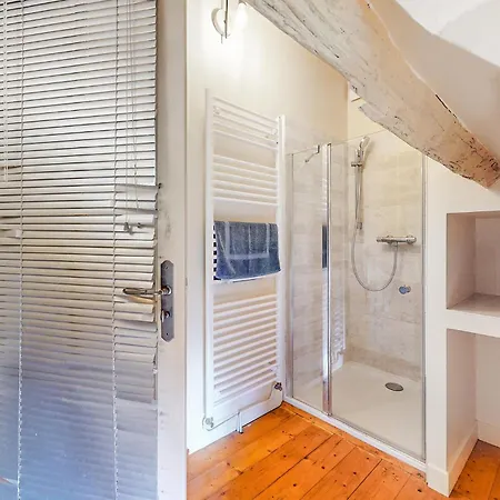 Nice In Fontaine-la-louvet With Wifi Holiday home