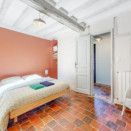 Nice In Fontaine-la-louvet With Wifi * Thiberville